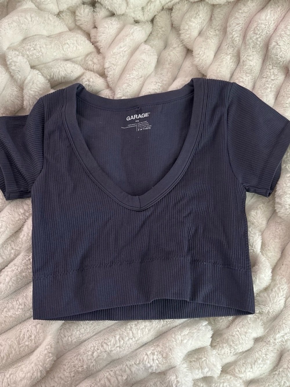 Garage Ribbed V-Neck Crop Top in Navy